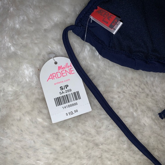 ๐3 for 28$๐ ARDENE navy triangle bikini top - Picture 3 of 3